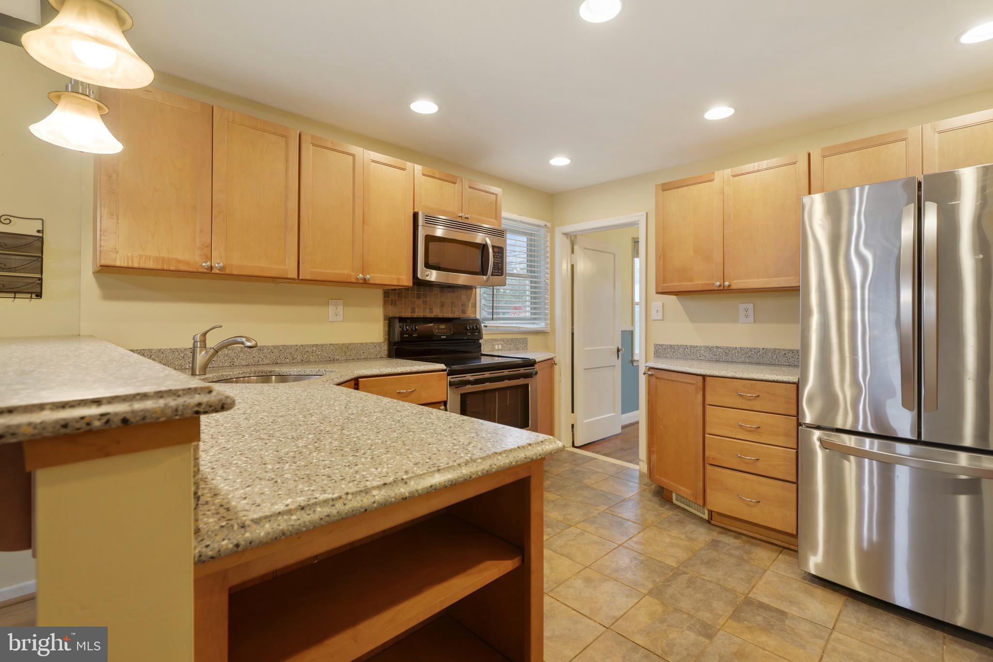 20 Cinder Road Lutherville-Timonium, MD 21093 - Photo 12 of 39 Updated Kitchen