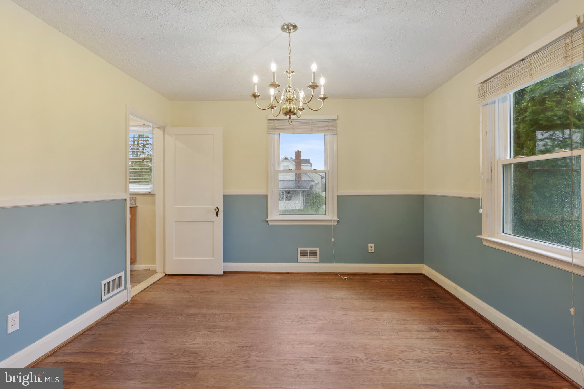 20 Cinder Road Lutherville-Timonium, MD 21093 - Photo 17 of 39 Separate Dining Room