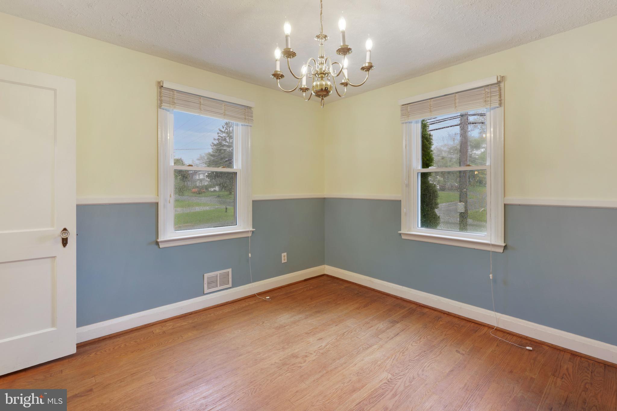 20 Cinder Road Lutherville-Timonium, MD 21093 - Photo 18 of 39 Dining Room