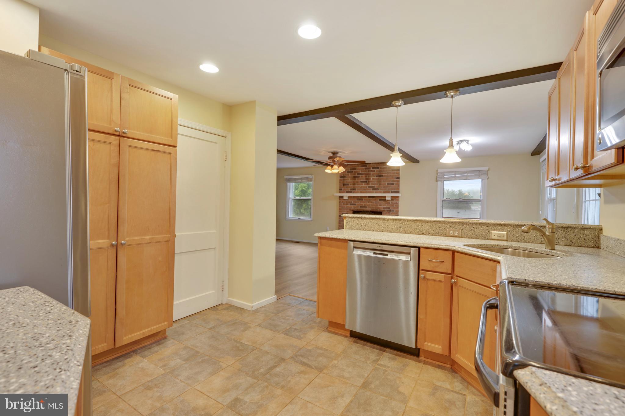 20 Cinder Road Lutherville-Timonium, MD 21093 - Photo 20 of 39 Updated Kitchen