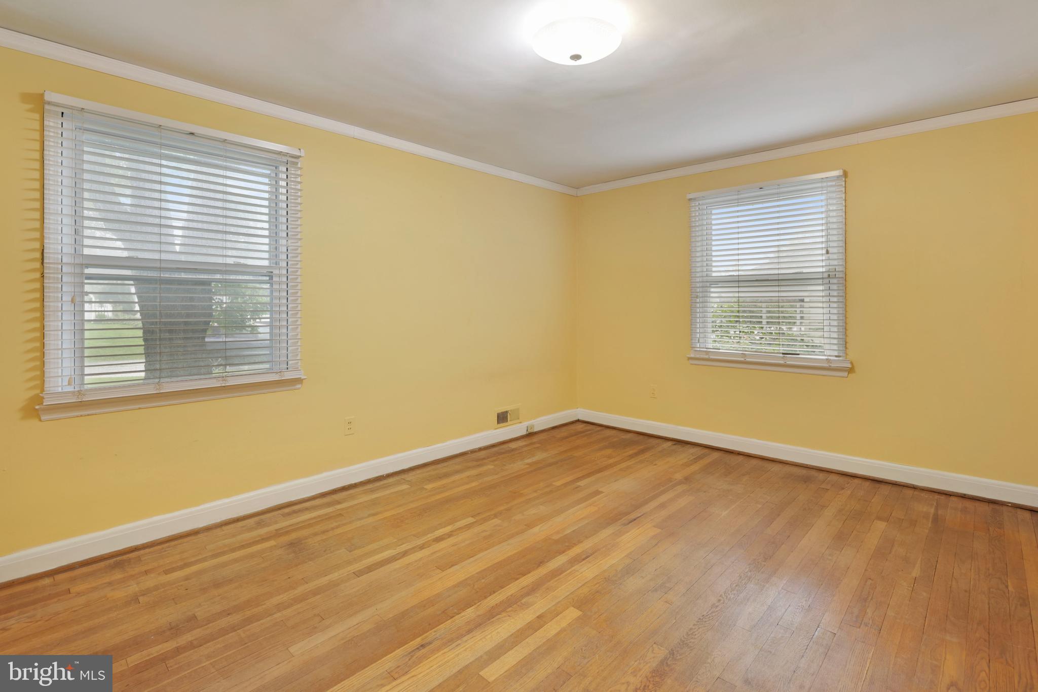 20 Cinder Road Lutherville-Timonium, MD 21093 - Photo 25 of 39 First Bedroom