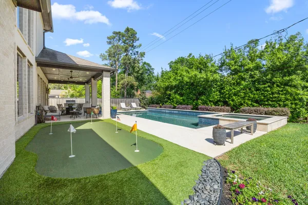 $1,295,000 | 10214 Barwood Drive, Houston, TX 77043