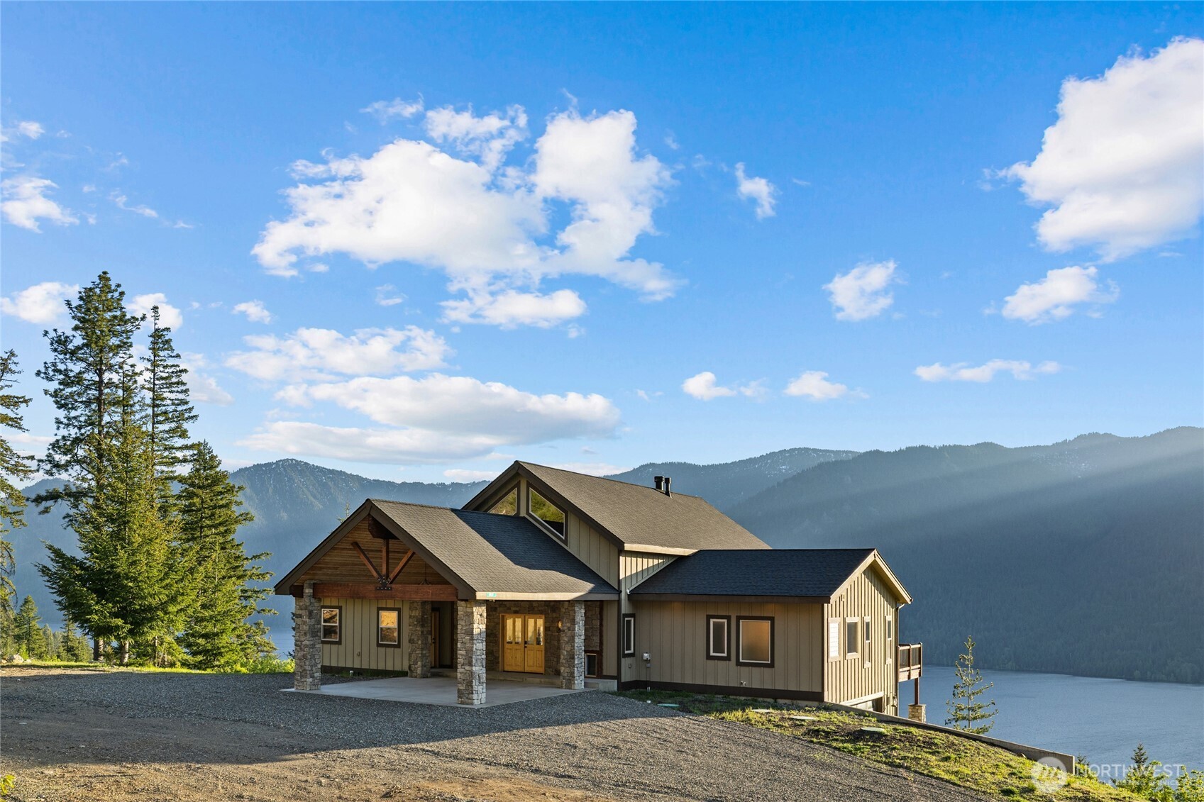 1481 Morgan Creek Road Ronald, WA 98940 - Photo 1 of 40 a front view of a house with garden