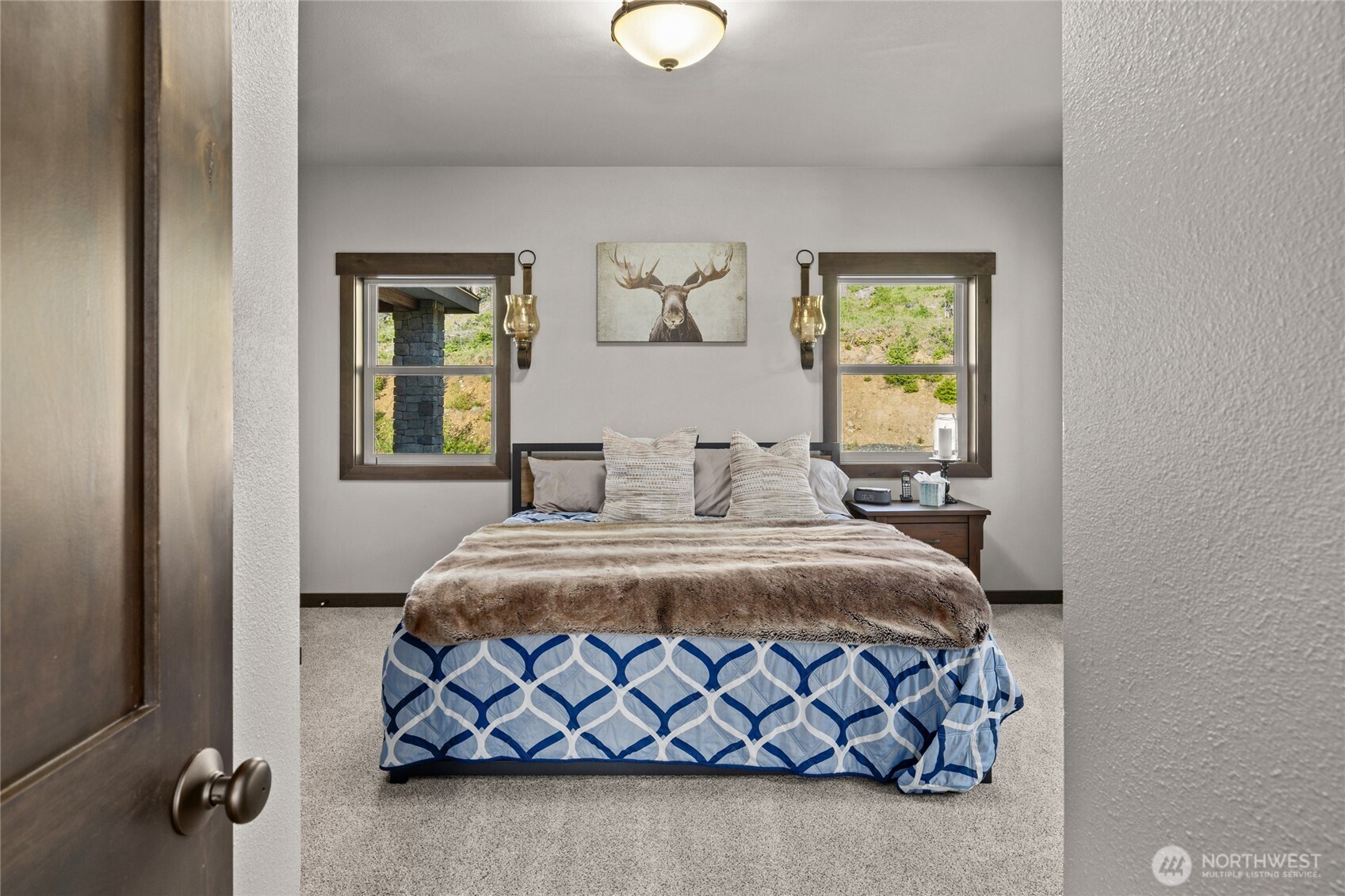 1481 Morgan Creek Road Ronald, WA 98940 - Photo 11 of 40 a bedroom with a bed and window