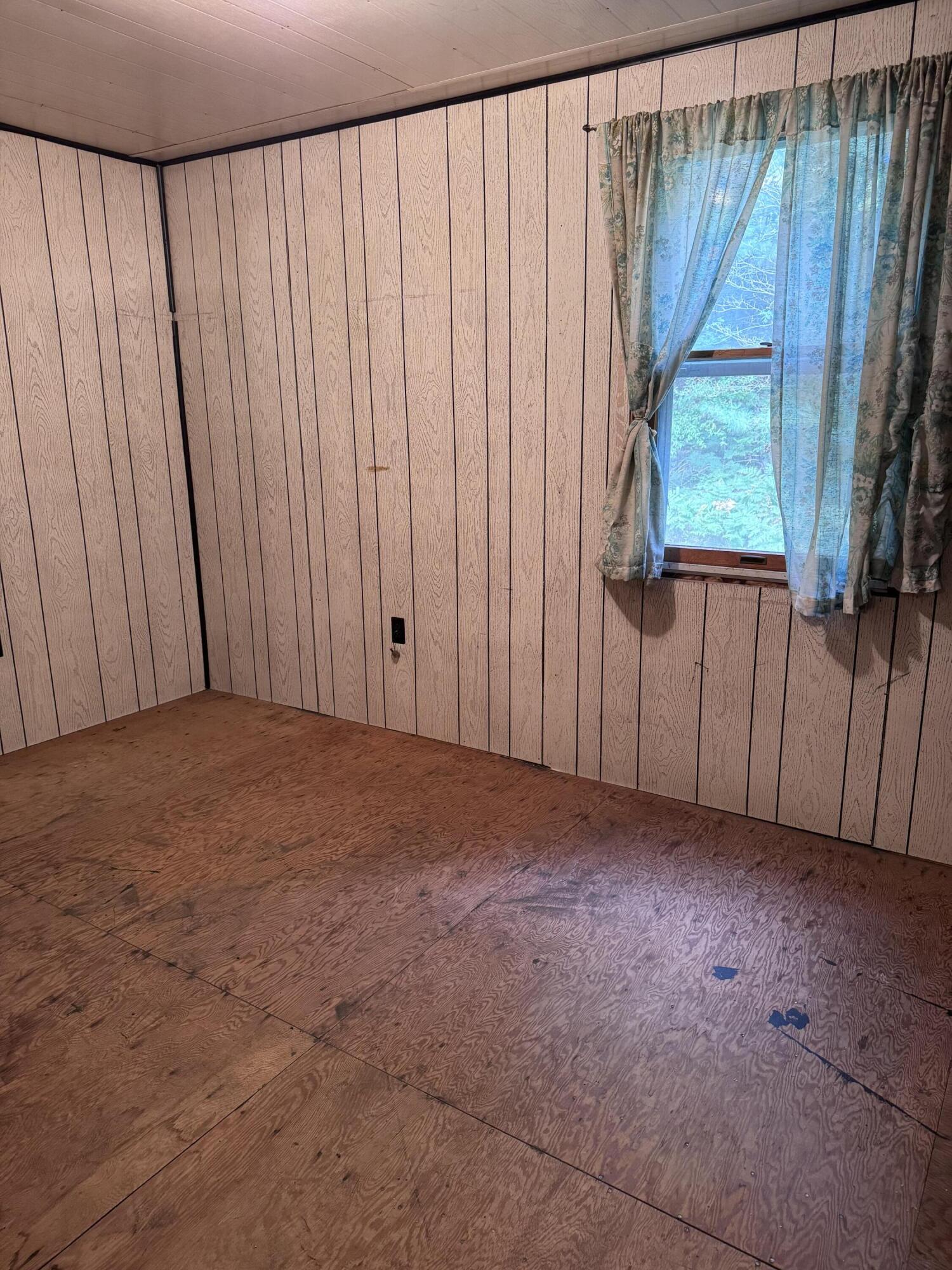 1140 West Freeman Road Free Soil, MI 49411 - Photo 16 of 40 Primary Bedroom