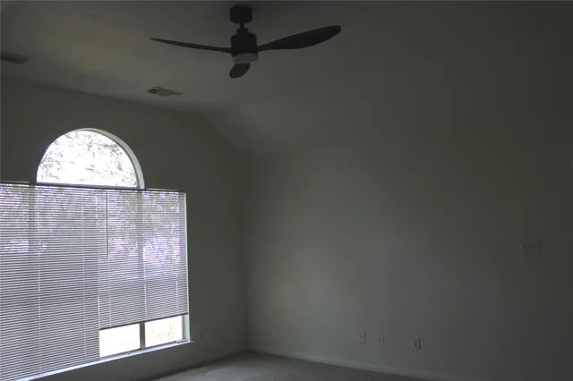 $2,500 | 2118 Laurel Oaks Drive, Houston, TX 77014