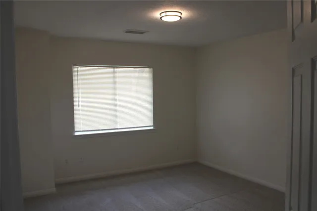 $2,500 | 2118 Laurel Oaks Drive, Houston, TX 77014