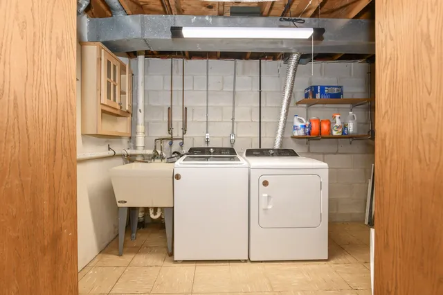 $174,500 | 5702 Cambridge Lane, Unit 6, Mount Pleasant, WI 53406