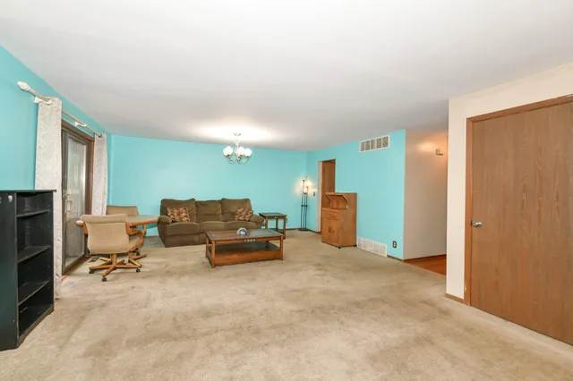 $174,500 | 5702 Cambridge Lane, Unit 6, Mount Pleasant, WI 53406