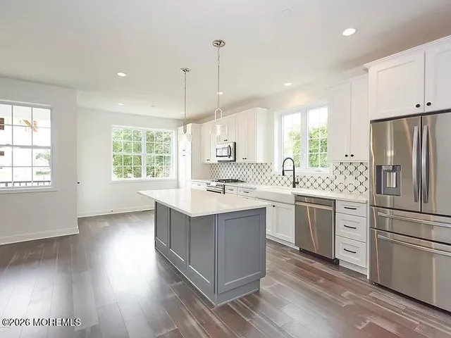 $4,800 | 25 Catherine Street, Unit 15, Red Bank, NJ 07701