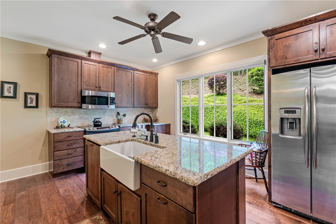 109 Laurel Pond Way Sunset, SC 29685 - Photo 13 of 41