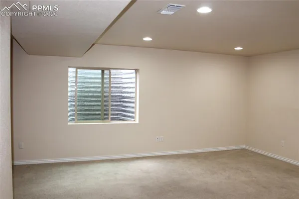 a view of empty room