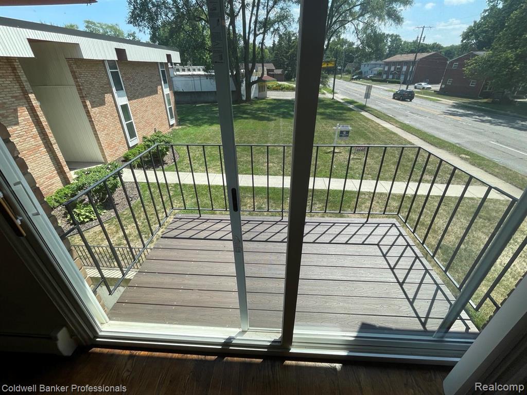 4200 South Rochester Road, Unit 206 Royal Oak, MI 48073 - Photo 8 of 12