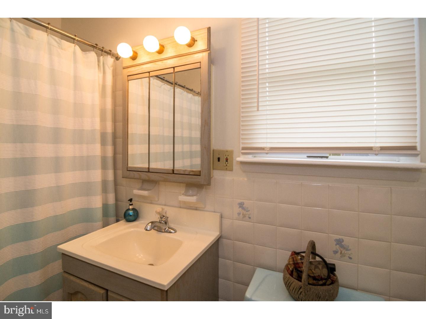 2316 Mole Road Secane, PA 19018 - Photo 14 of 21 Master Bathroom
