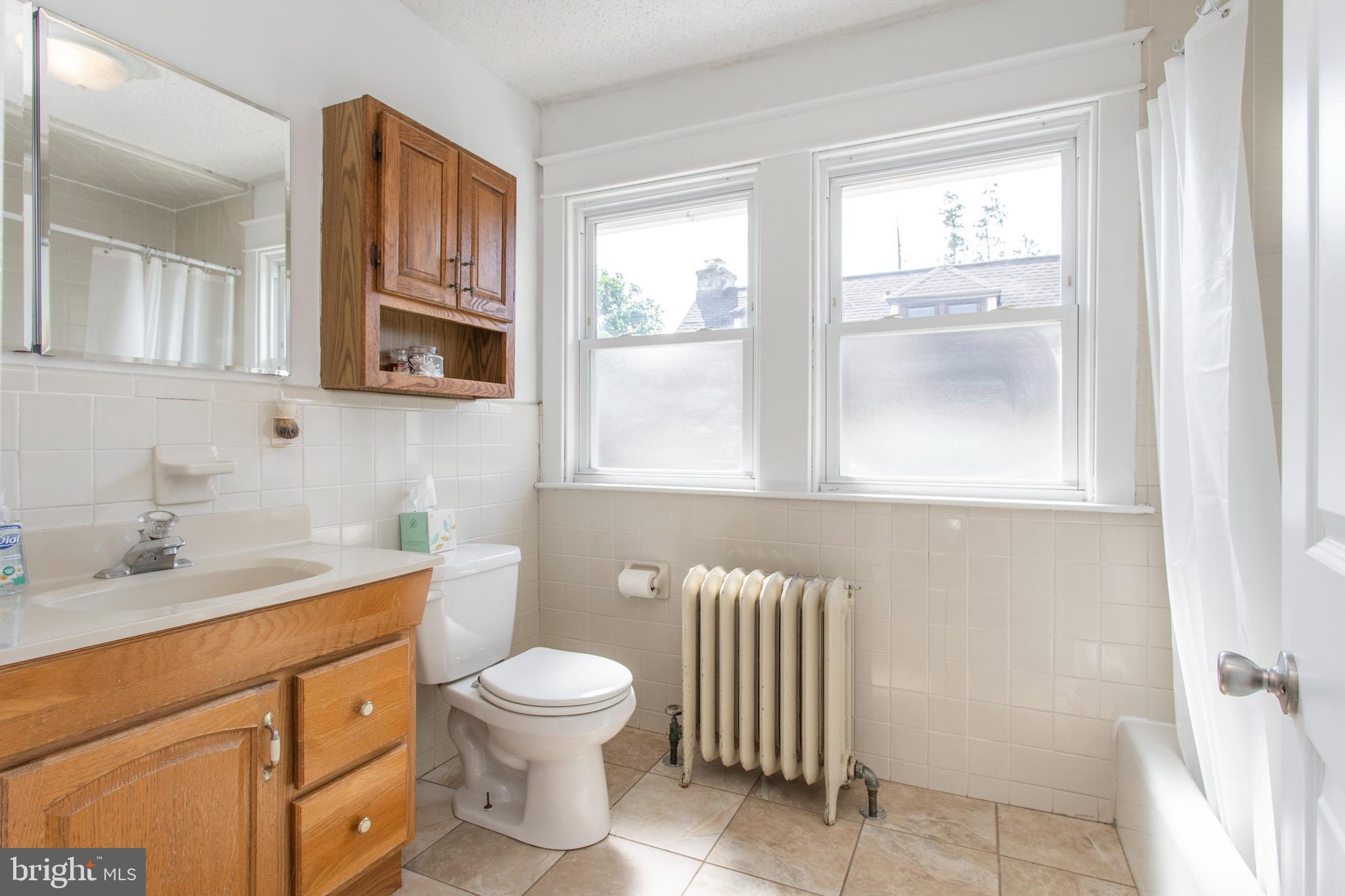 7212 Wayne Avenue Upper Darby, PA 19082 - Photo 16 of 20