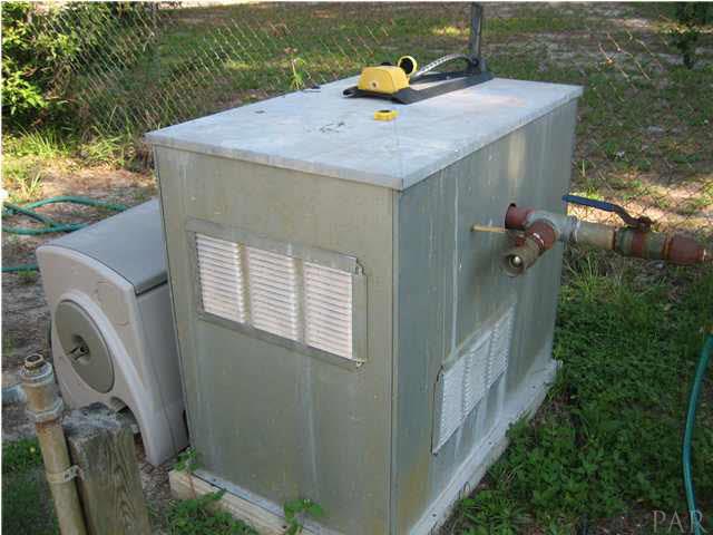 806 Decatur Avenue Pensacola, FL 32507 - Photo 12 of 12 Well pump..