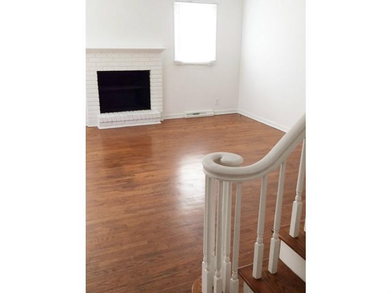 1630 North Shortridge Road Indianapolis, IN 46219 - Photo 3 of 12 Gallery Image 3