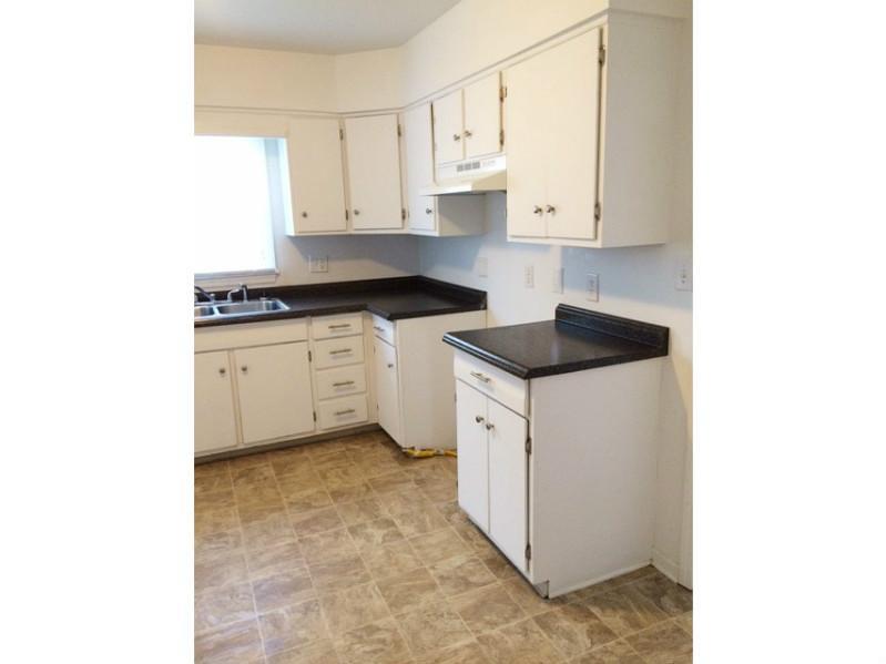 1630 North Shortridge Road Indianapolis, IN 46219 - Photo 4 of 12 Gallery Image 4