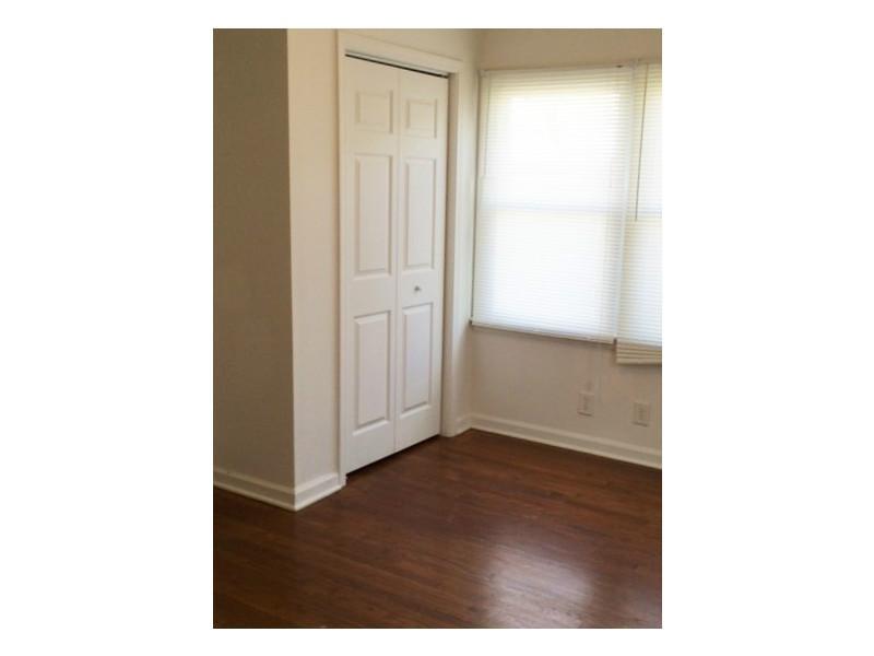 1630 North Shortridge Road Indianapolis, IN 46219 - Photo 6 of 12 Gallery Image 6