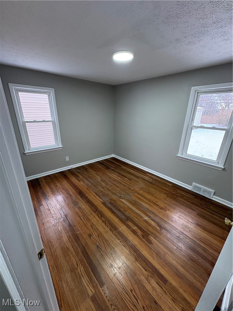 4218 Eastway Road Cleveland, OH 44121 - Photo 9 of 29 First floor rear Bedroom