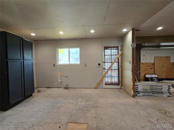 $169,900 | 3655 Seville Drive, Florissant, MO 63033