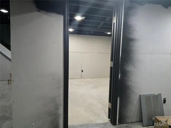 $169,900 | 3655 Seville Drive, Florissant, MO 63033