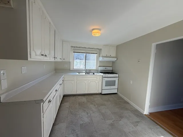 $2,500 | 32 Glenellen Road, Unit 2, Boston, MA 02132