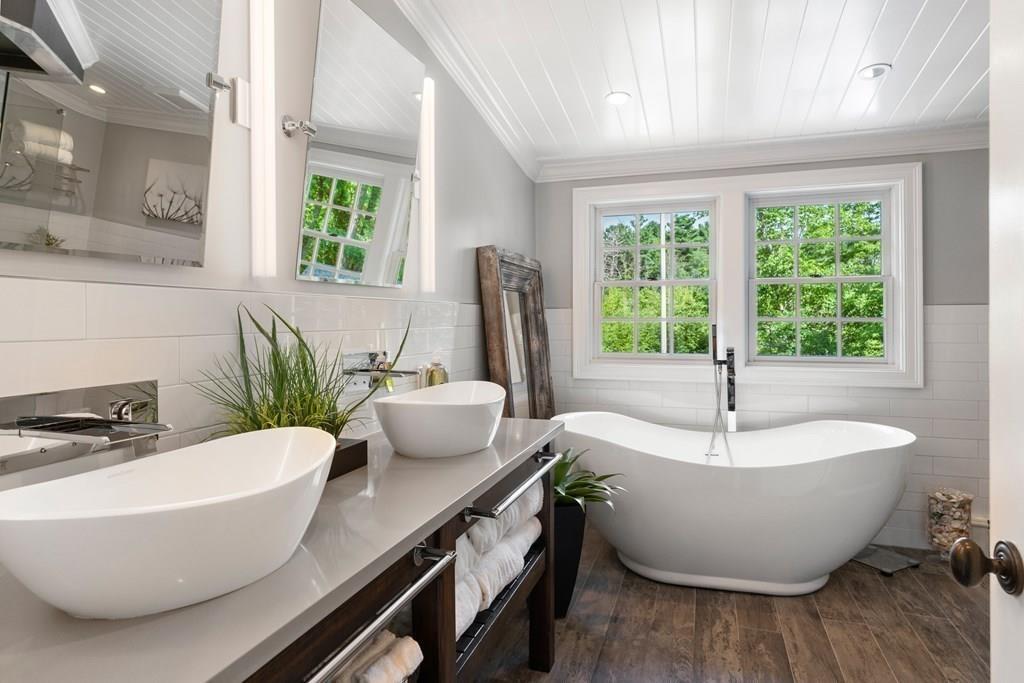 185 Winter Street Weston, MA 02493 - Photo 12 of 22