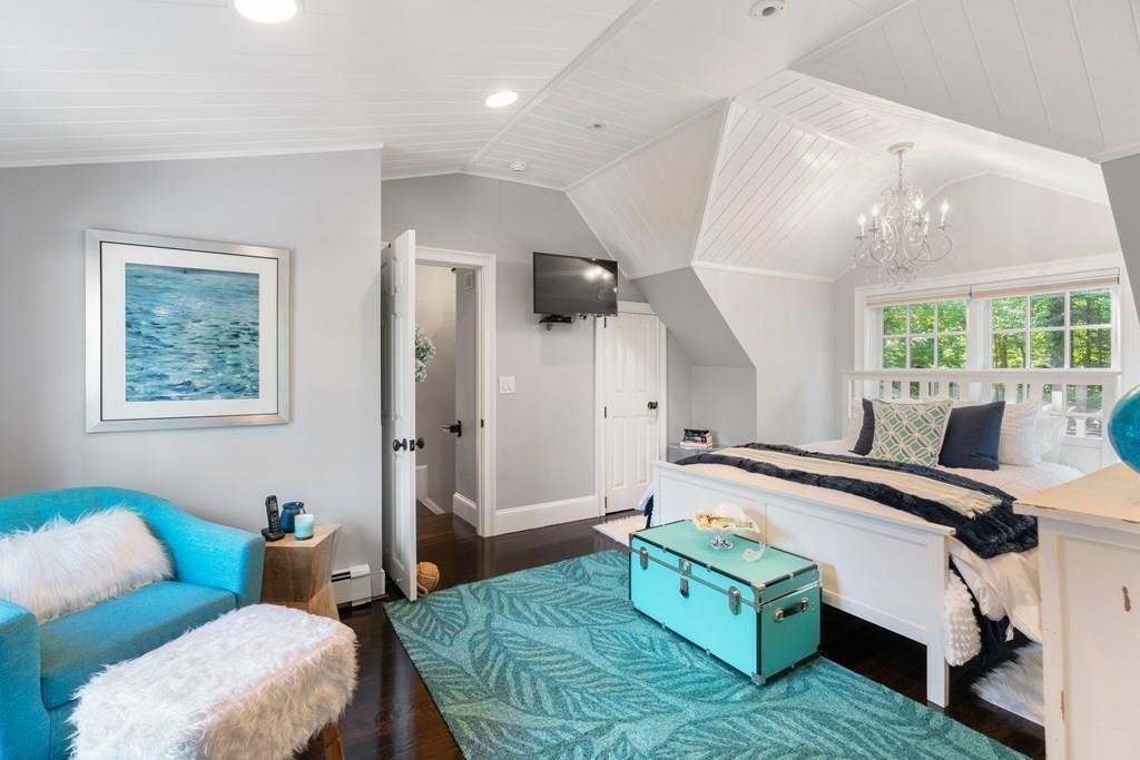 185 Winter Street Weston, MA 02493 - Photo 15 of 22