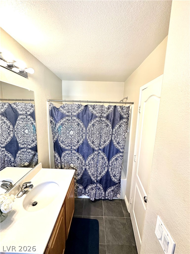 3409 Edinboro Ridge Avenue North Las Vegas, NV 89081 - Photo 25 of 51 Upstairs main bathroom