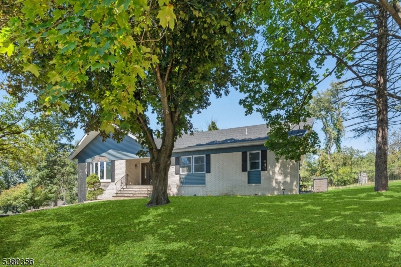 1 Rossi Drive Clinton, NJ 08809 - Photo 2 of 17