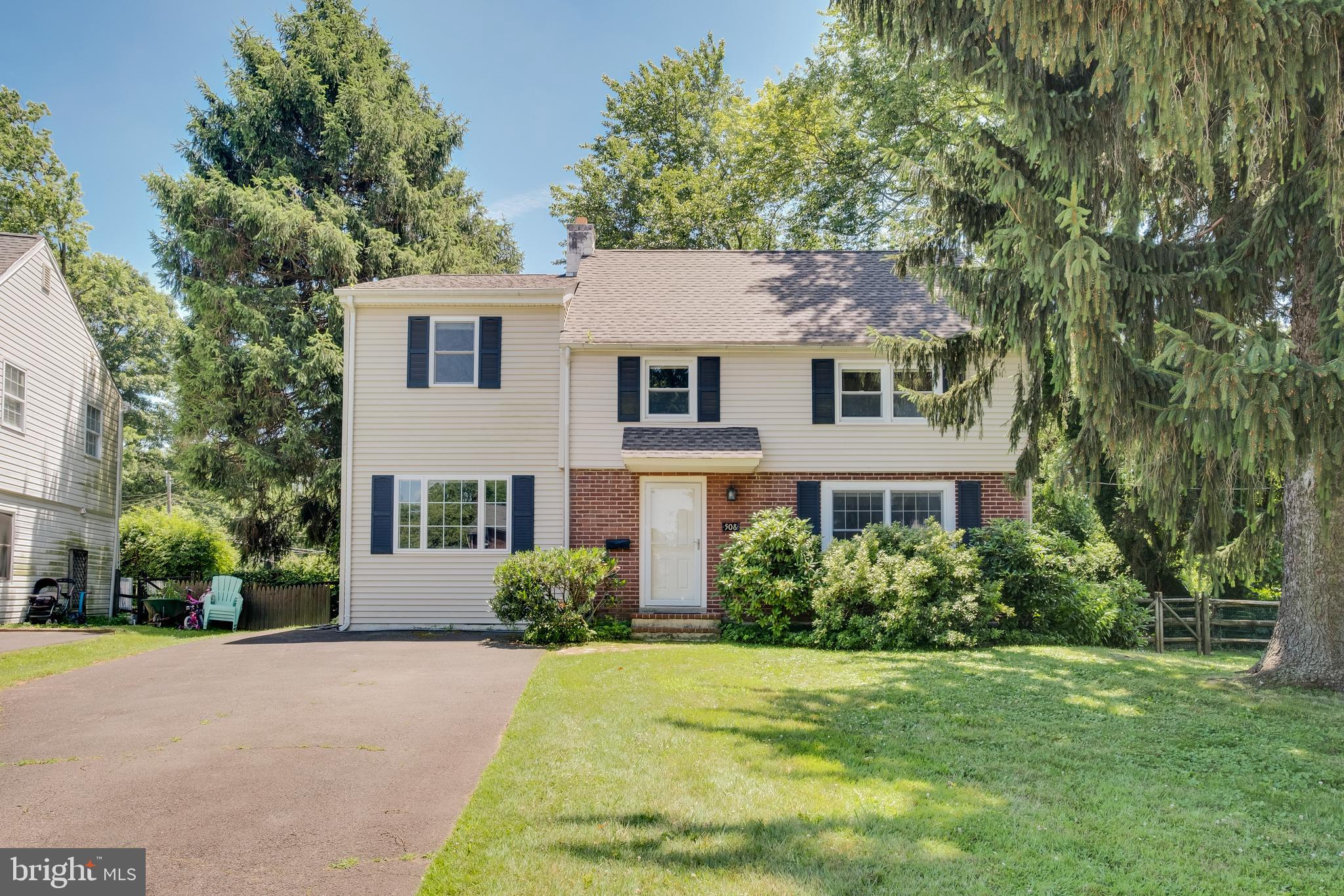 508 Willow Road Oreland, PA 19075 - Photo 1 of 21 Gallery Image 1