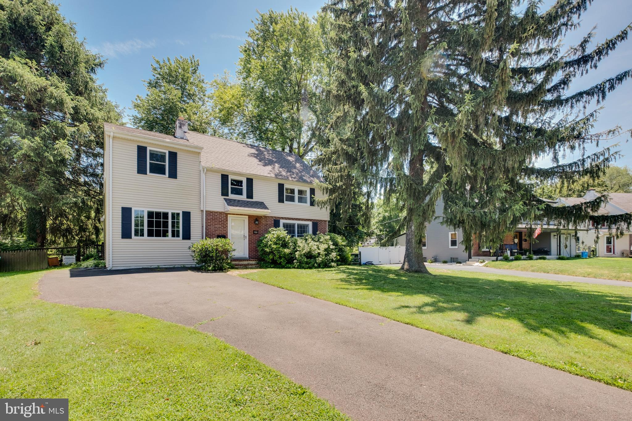 508 Willow Road Oreland, PA 19075 - Photo 2 of 21 Gallery Image 2