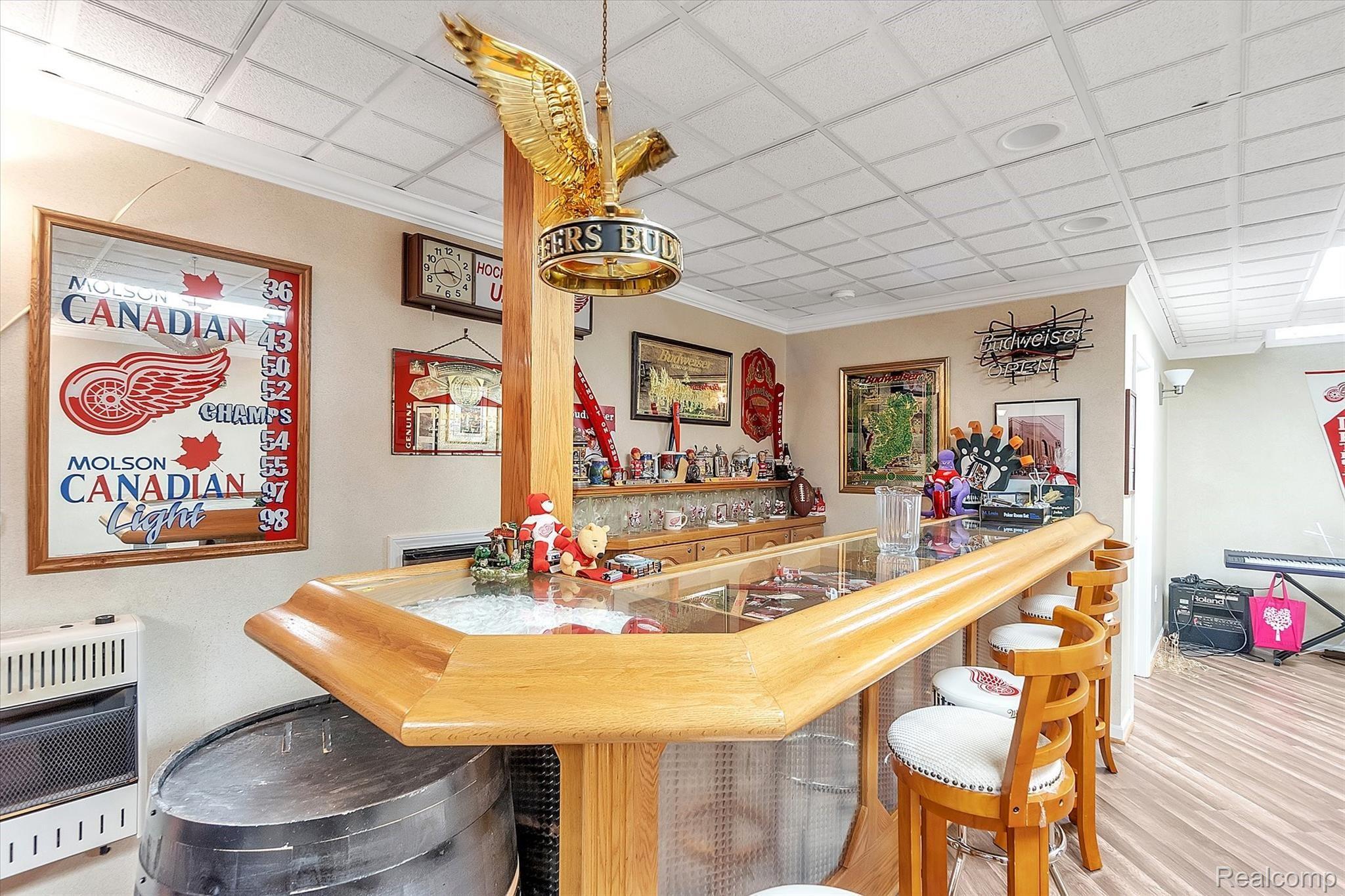 2350 Granger Road Oxford, MI 48371 - Photo 44 of 85 Bar in basement