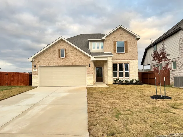 $439,990 | 166 Mallorys Way, Castroville, TX 78009