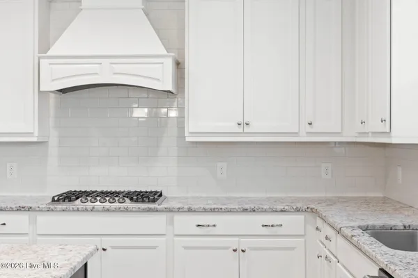 $750,000 | 9385 Fallen Pear Lane Northeast, Leland, NC 28451