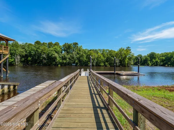 $750,000 | 9385 Fallen Pear Lane Northeast, Leland, NC 28451