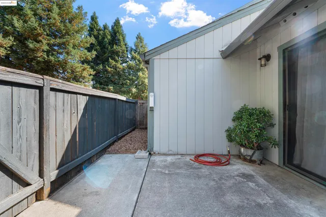 $390,000 | 337 Westmont Place, Santa Rosa, CA 95401
