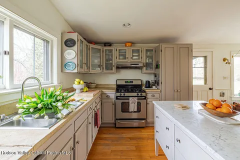 $829,000 | 23 Myrtle Avenue, Pine Plains, NY 12567