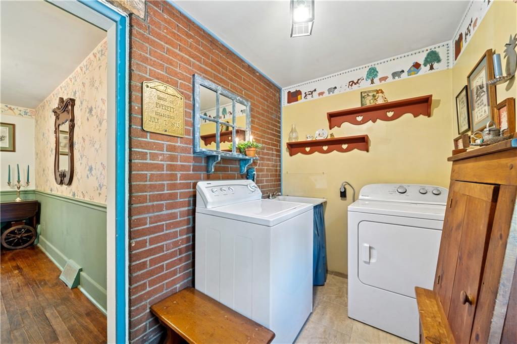 1015 Middletown Road New Stanton, PA 15672 - Photo 21 of 41 Laundry Room