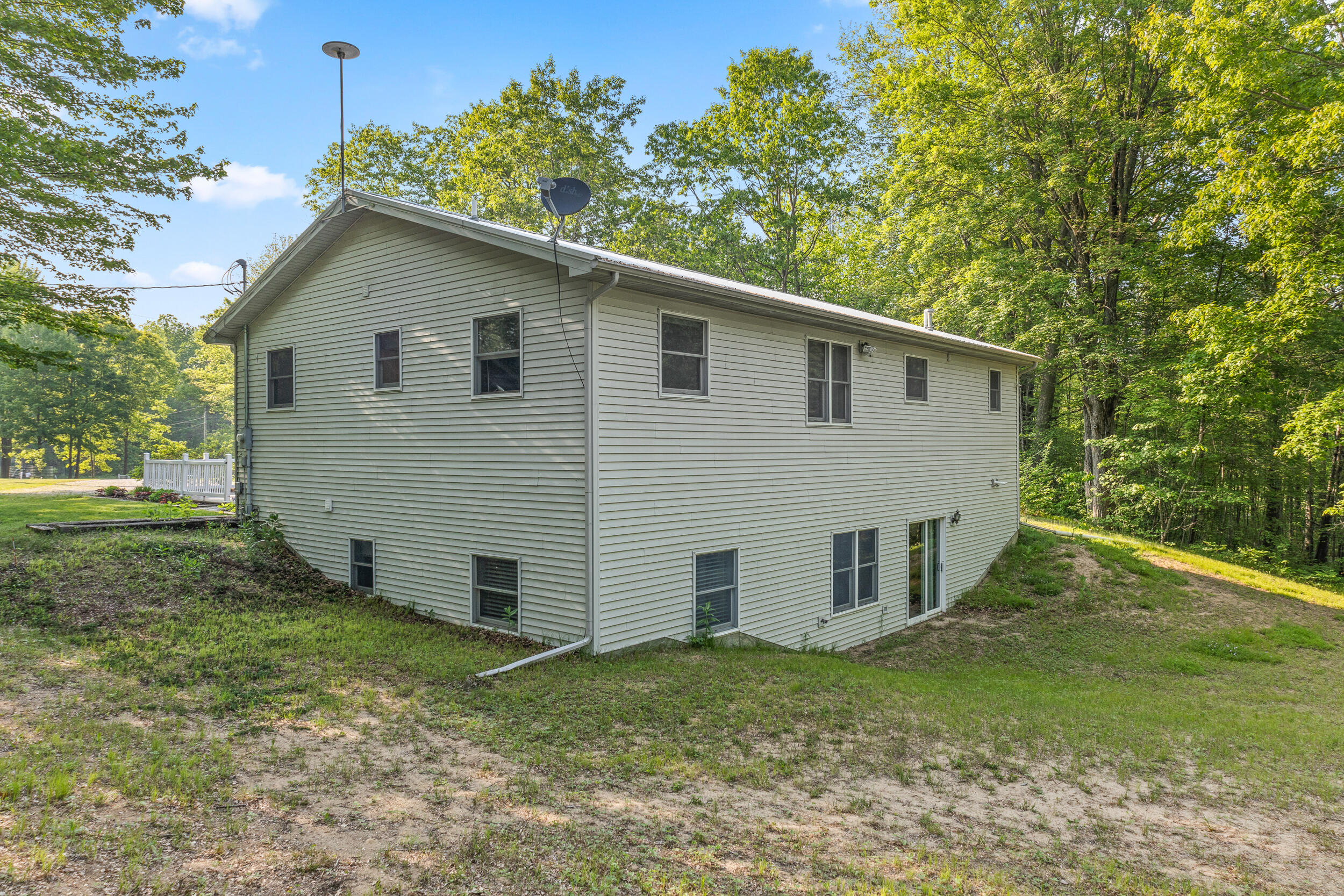 2980 North Old State Road Weidman, MI 48893 - Photo 51 of 55 back of house