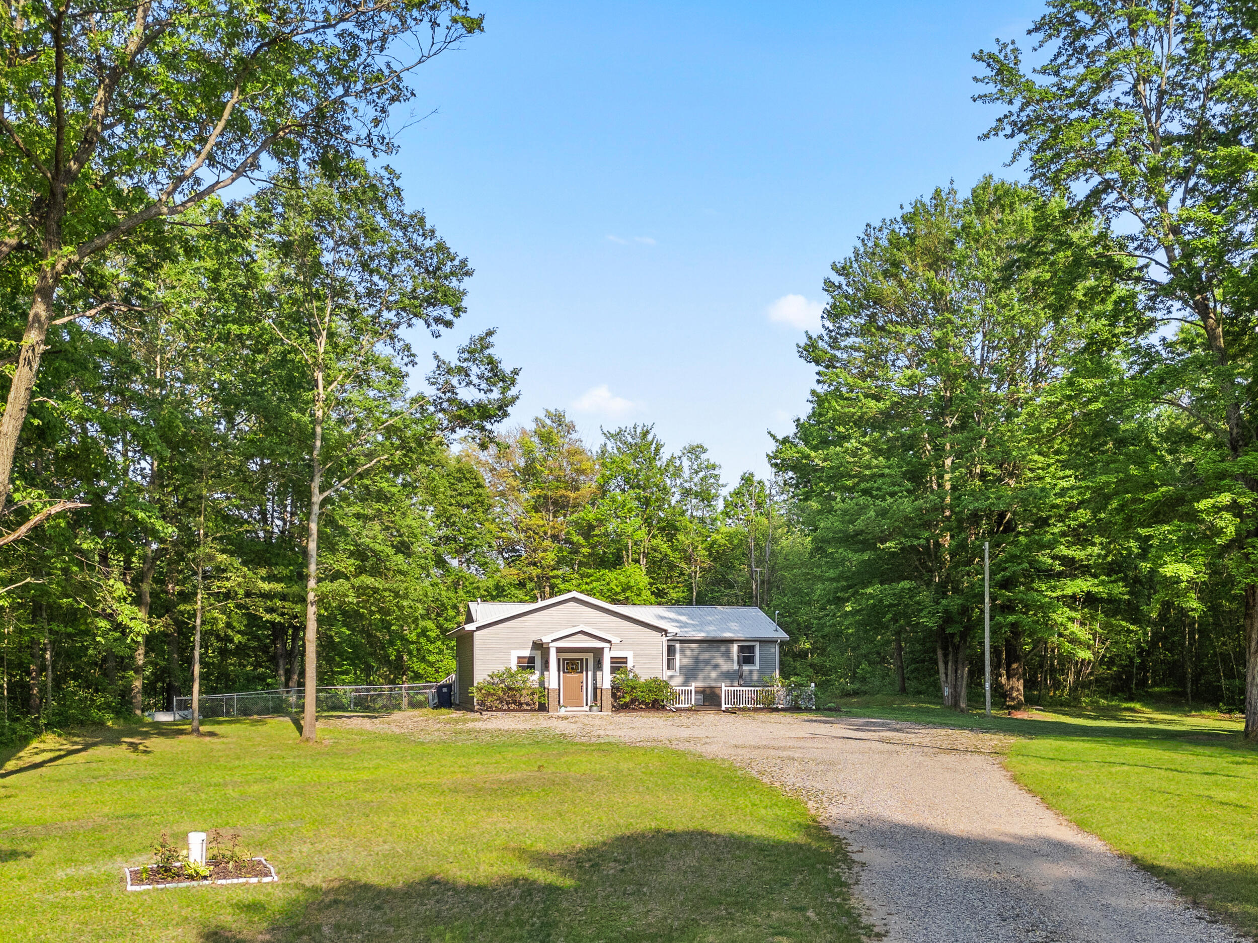 2980 North Old State Road Weidman, MI 48893 - Photo 55 of 55 long private driveway