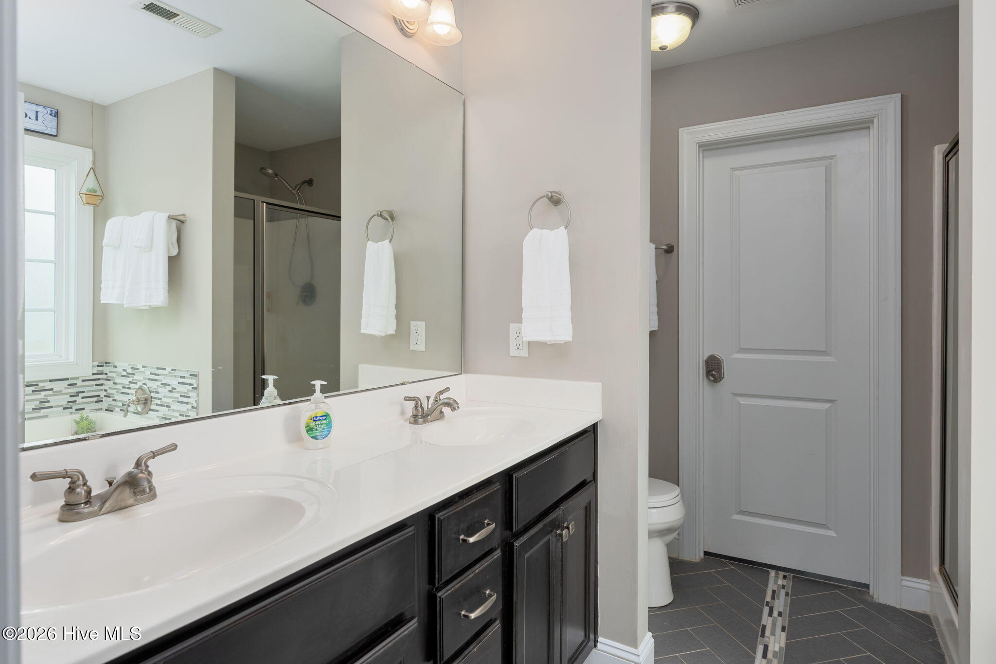 206 Cheswick Drive Holly Ridge, NC 28445 - Photo 27 of 48 Primary Bathroom