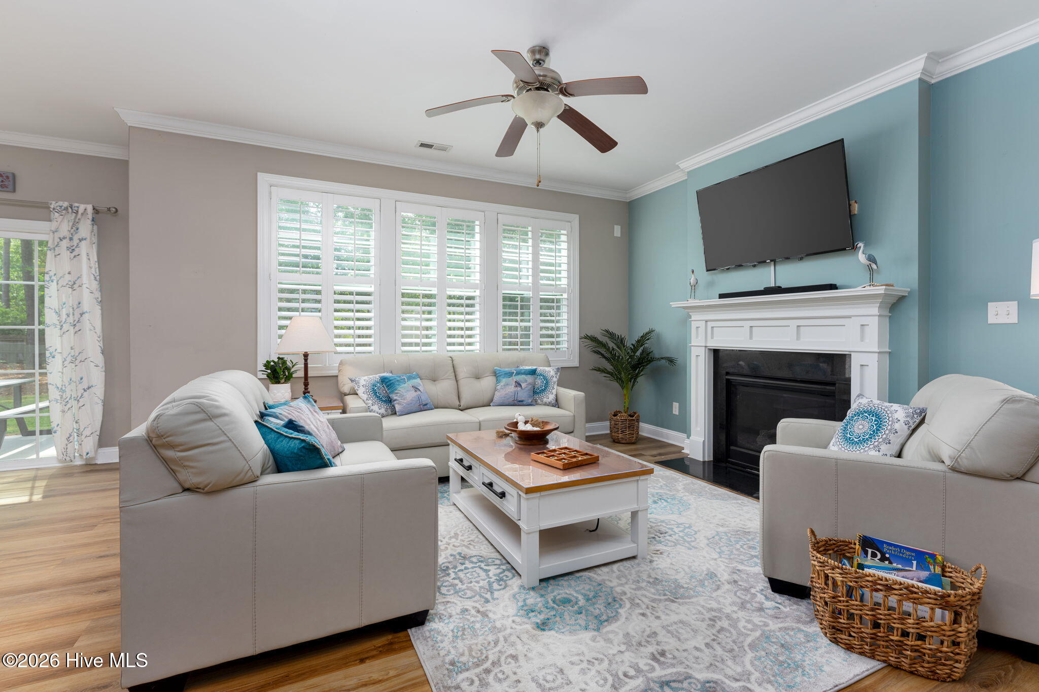 206 Cheswick Drive Holly Ridge, NC 28445 - Photo 8 of 48 living-room-01a