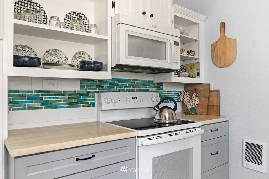 2187 Zylstra Road Oak Harbor, WA 98277 - Photo 11 of 40 Gallery Image 11