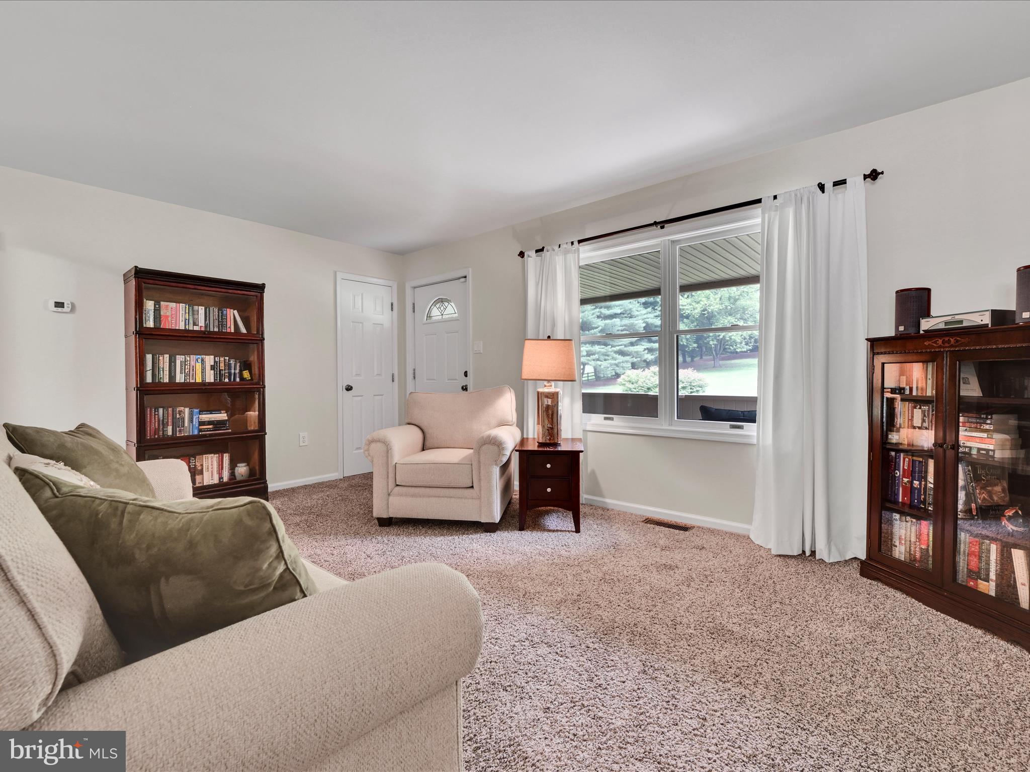 661 Swopes Valley Road Pine Grove, PA 17963 - Photo 7 of 29 living room