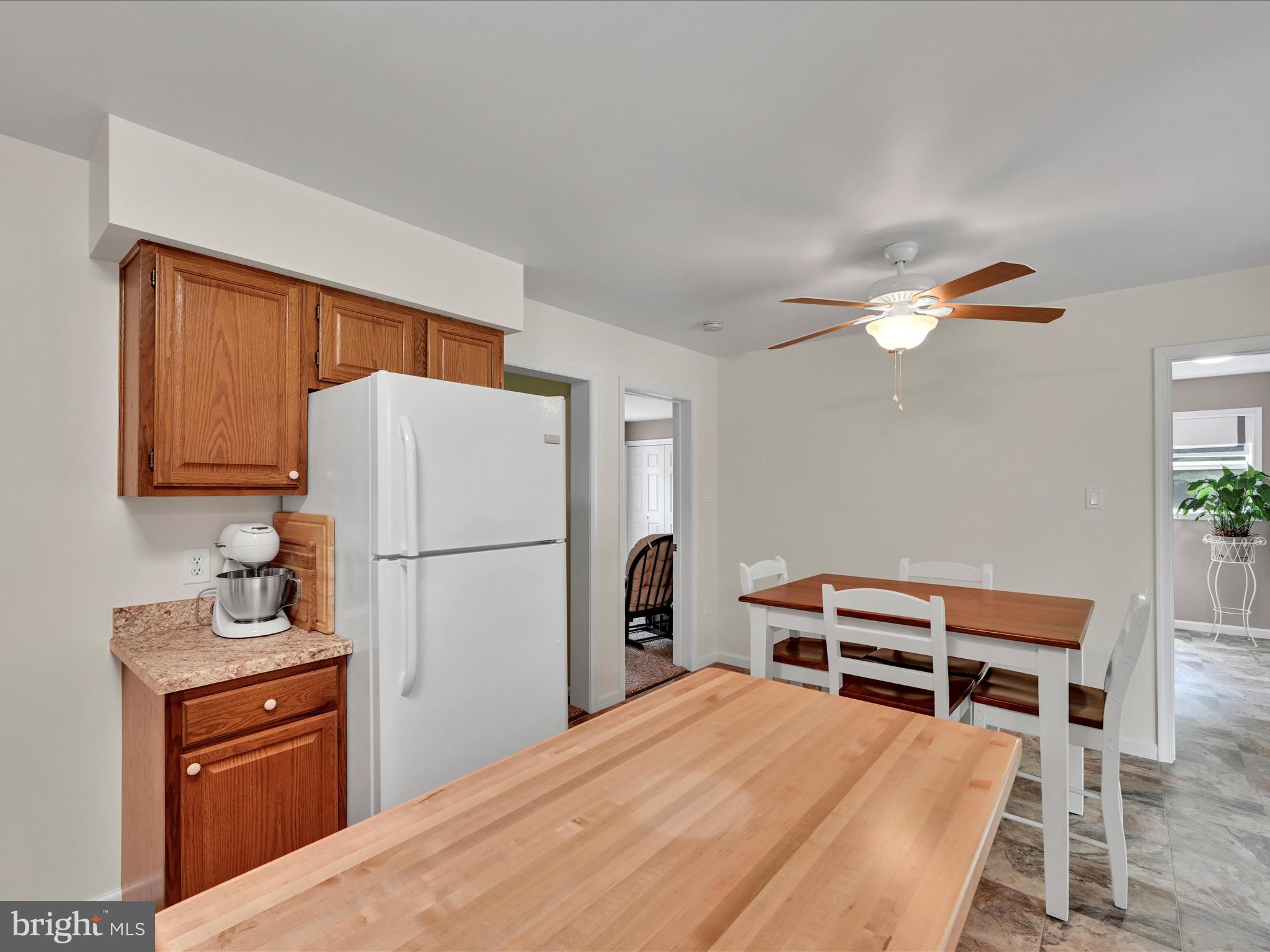 661 Swopes Valley Road Pine Grove, PA 17963 - Photo 9 of 29 kitchen/dining