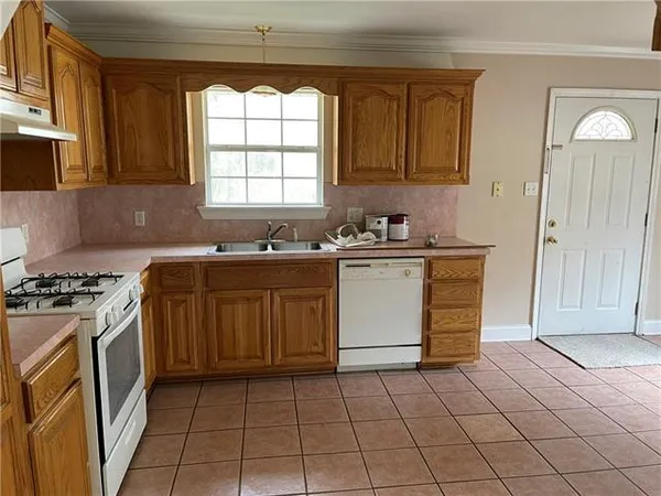 $1,300 | 13595 Highway 40, Folsom, LA 70437