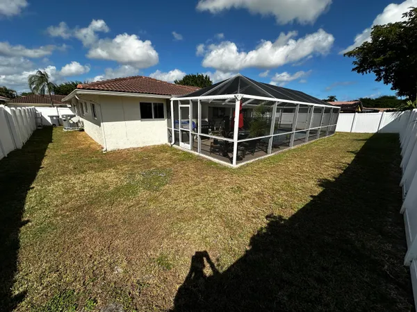 $5,000 | 6860 Calle Del Paz South, Unit S, Boca Raton, FL 33433