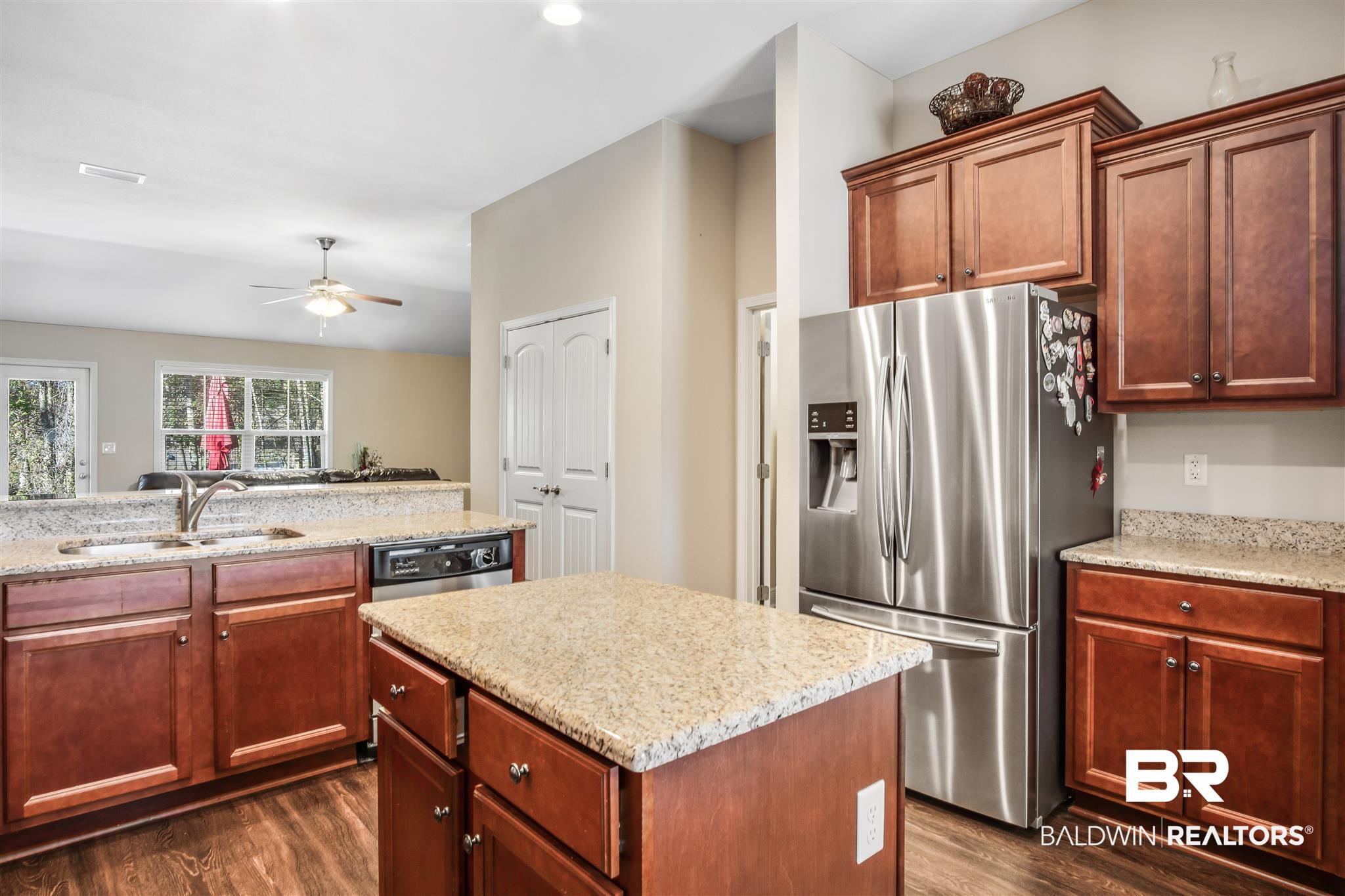 11531 Plateau Street Daphne, AL 36526 - Photo 4 of 33